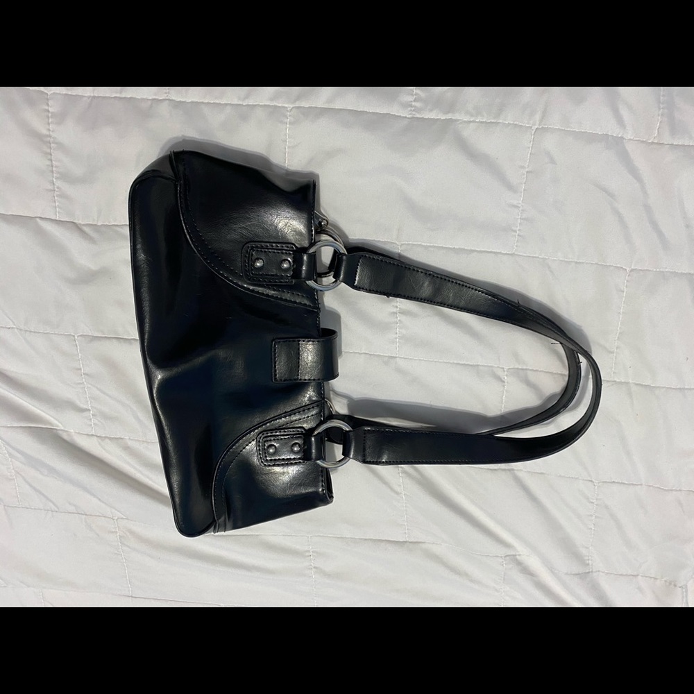 Vintage y2k real leather buckle Guess bag 🤎 - Picture 3 of 4